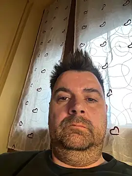 Snapshot of h4cAlex chatting on 12/19/24, 02:46 h4cAlex online show from 12/19/24, 02:46