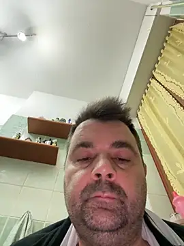 Snapshot of h4cAlex chatting on 11/05/25, 08:45 h4cAlex online show from 11/05/25, 08:45