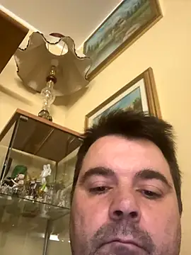 Snapshot of h4cAlex chatting on 12/02/25, 06:09 h4cAlex online show from 12/02/25, 06:09