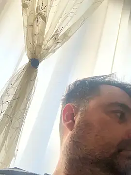 Snapshot of h4cAlex chatting on 01/12/26, 11:17 h4cAlex online show from 01/12/26, 11:17