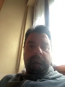 Snapshot of h4cAlex chatting on 12/20/25, 01:36 h4cAlex online show from 12/20/25, 01:36