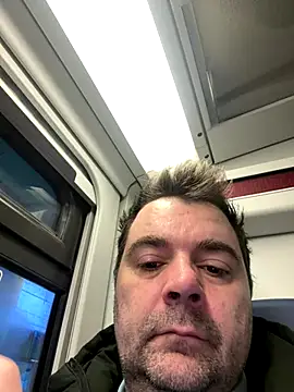 Snapshot of h4cAlex chatting on 12/04/25, 07:07 h4cAlex online show from 12/04/25, 07:07