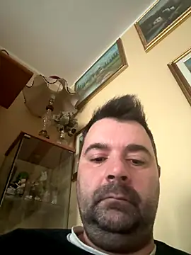 Snapshot of h4cAlex chatting on 11/08/25, 07:45 h4cAlex online show from 11/08/25, 07:45