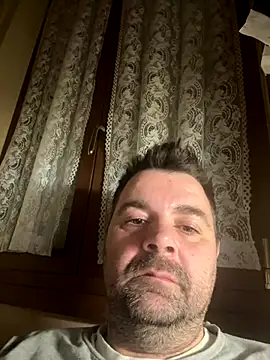 Snapshot of h4cAlex chatting on 11/09/25, 06:45 h4cAlex online show from 11/09/25, 06:45