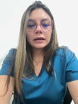 Snapshot of alicee16 chatting on 03/15/25, 08:10 alicee16 online show from 03/15/25, 08:10