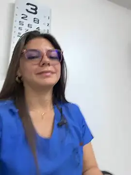 Snapshot of alicee16 chatting on 01/11/25, 04:14 alicee16 online show from 01/11/25, 04:14