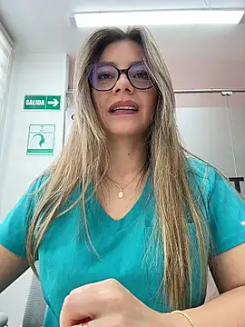 alicee16 online show from 04/05/26, 05:41