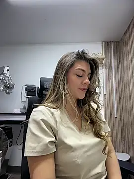 alicee16 online show from 05/19/26, 01:56