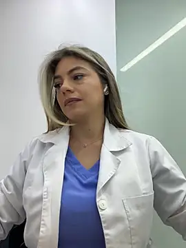 alicee16 online show from 11/30/25, 03:57