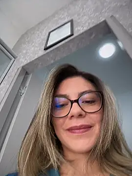 alicee16 online show from 03/31/26, 05:15