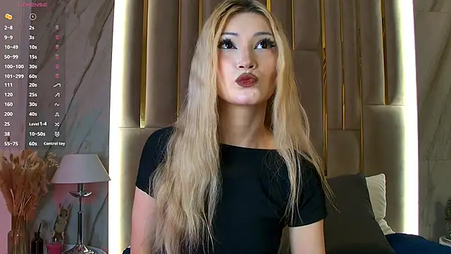 CarolReeves online show from 11/15/25, 05:55