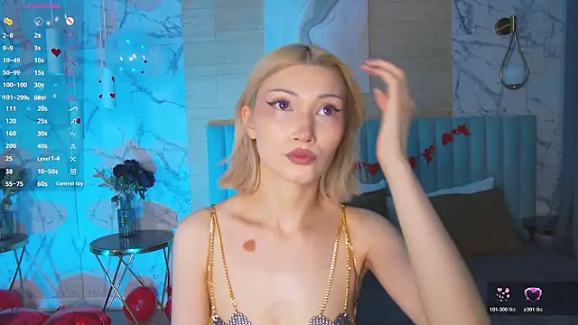 Snapshot of CarolReeves chatting on 02/15/26, 04:39 CarolReeves online show from 02/15/26, 04:39