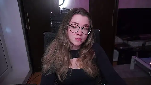 Snapshot of RemyCute chatting on 06/19/26, 01:06 RemyCute online show from 06/19/26, 01:06
