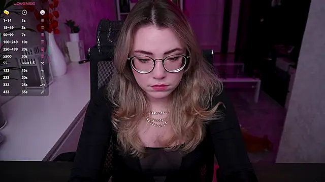 RemyCute online show from 11/29/25, 02:06