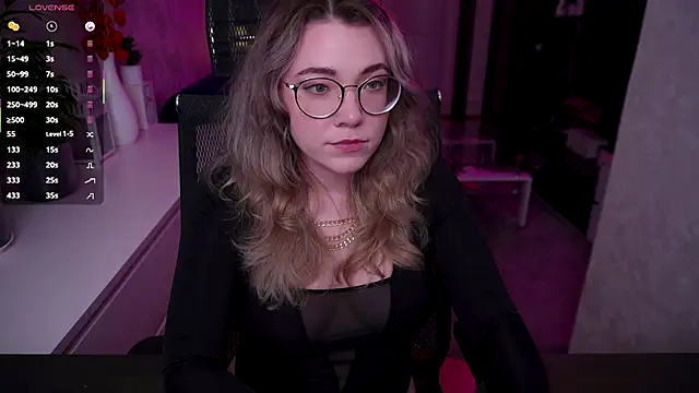 RemyCute online show from 11/05/25, 05:38