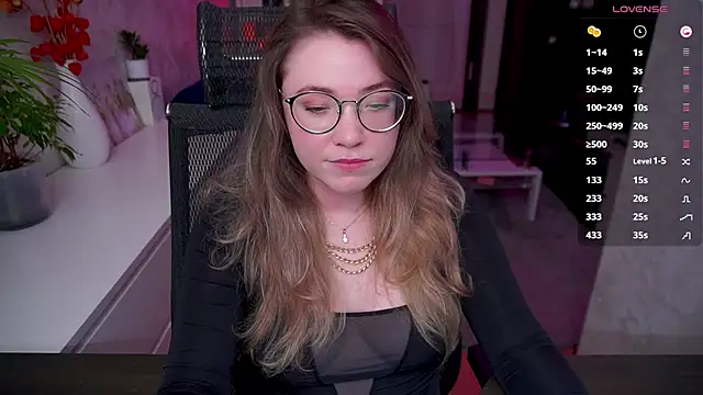 RemyCute online show from 05/17/26, 06:41