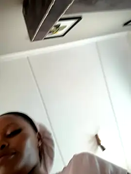 Snapshot of Neelo-Smith chatting on 09/19/25, 05:55 Neelo-Smith online show from 09/19/25, 05:55