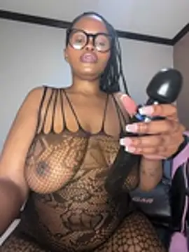 Snapshot of Neelo-Smith chatting on 06/24/26, 10:07 Neelo-Smith online show from 06/24/26, 10:07