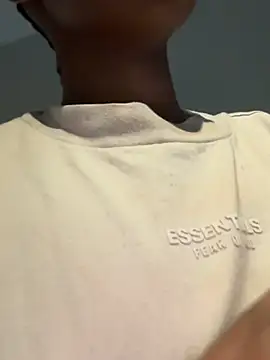 Snapshot of Neelo-Smith chatting on 03/23/25, 04:16 Neelo-Smith online show from 03/23/25, 04:16