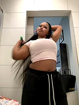 Snapshot of Neelo-Smith chatting on 09/14/25, 08:31 Neelo-Smith online show from 09/14/25, 08:31