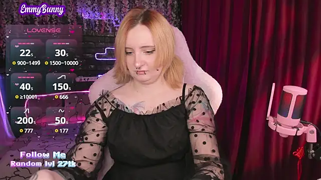 Snapshot of EmmyBunny chatting on 03/21/25, 02:40 EmmyBunny online show from 03/21/25, 02:40