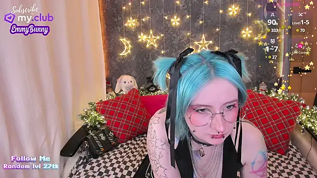 Snapshot of EmmyBunny chatting on 12/14/24, 03:15 EmmyBunny online show from 12/14/24, 03:15