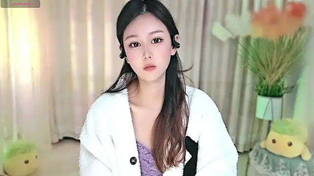 Aimee-520 online show from 10/21/25, 11:37