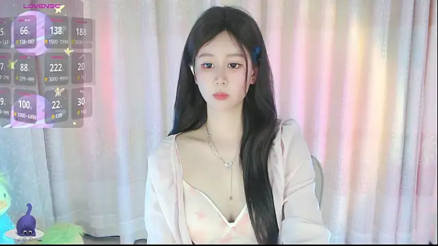 Aimee-520 online show from 04/03/26, 01:23