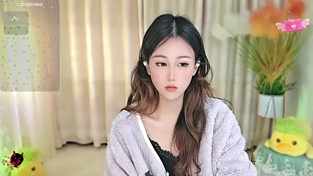 Aimee-520 online show from 10/30/25, 11:45