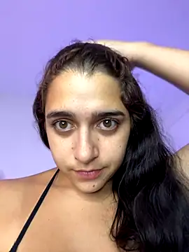 Alicia Ruiz online show from 11/08/25, 05:05