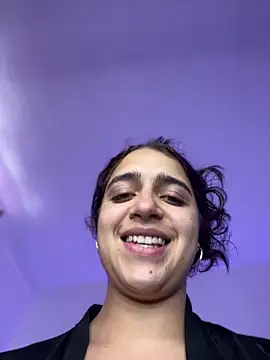 Alicia Ruiz online show from 11/26/25, 05:57