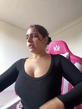 Alicia Ruiz online show from 03/07/26, 04:01