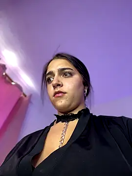 Alicia Ruiz online show from 10/02/25, 06:00
