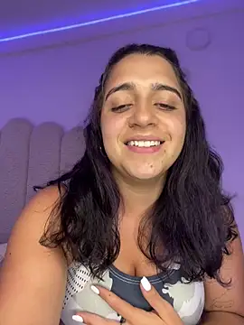 Alicia Ruiz online show from 01/05/26, 06:00