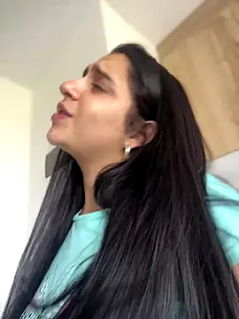 Alicia Ruiz online show from 09/10/25, 06:07