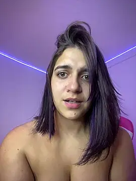 Alicia Ruiz online show from 04/29/26, 08:15