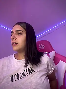 Alicia Ruiz online show from 05/08/26, 08:12