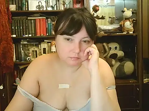 CarrieQPeach online show from 12/21/25, 05:47