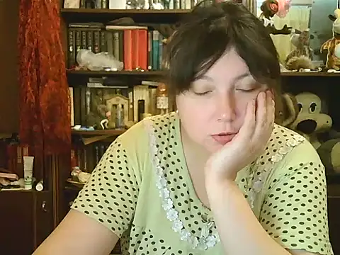 CarrieQPeach online show from 11/14/25, 07:39