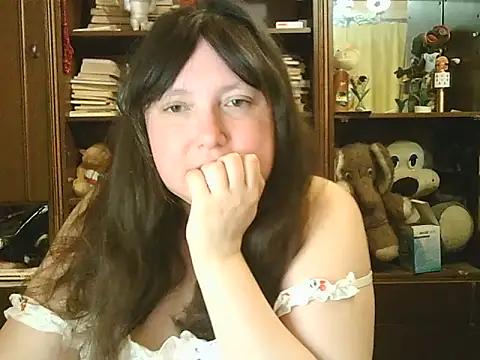 Snapshot of CarrieQPeach chatting on 05/11/26, 10:51 CarrieQPeach online show from 05/11/26, 10:51