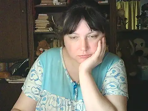 Snapshot of CarrieQPeach chatting on 05/02/26, 08:14 CarrieQPeach online show from 05/02/26, 08:14