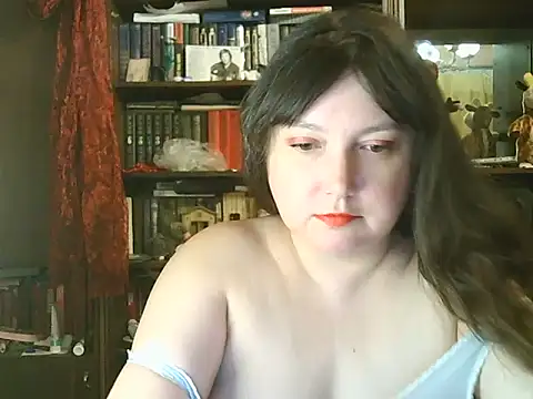 CarrieQPeach online show from 10/11/25, 07:15