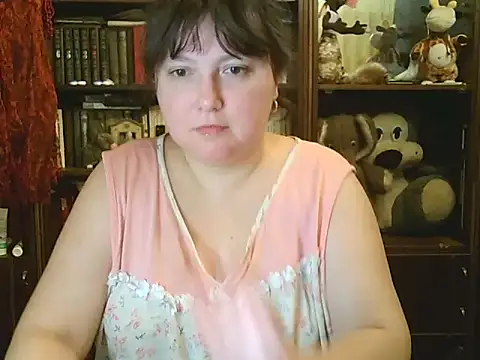 CarrieQPeach online show from 11/28/25, 06:08