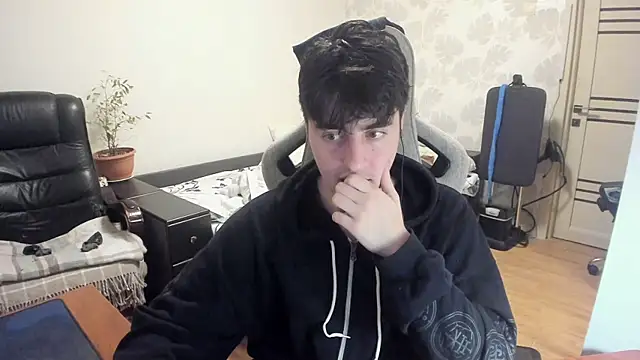 Knuckles17 online show from 12/15/25, 12:16