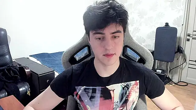 Knuckles17 online show from 02/10/26, 01:10