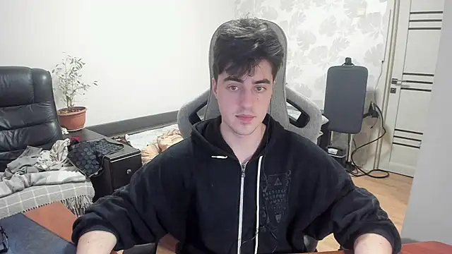 Knuckles17 online show from 12/05/25, 01:49