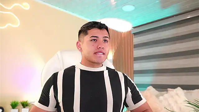 MatiasKorn online show from 11/21/25, 06:56