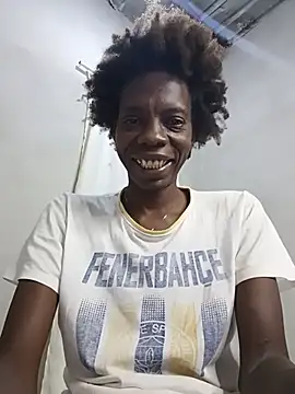 Snapshot of nzanizy chatting on 06/10/26, 10:33 nzanizy online show from 06/10/26, 10:33