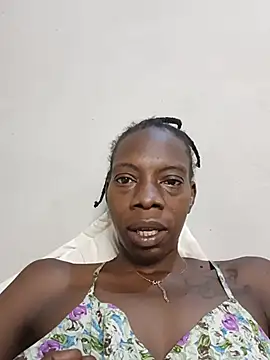 Snapshot of nzanizy chatting on 06/24/26, 12:04 nzanizy online show from 06/24/26, 12:04