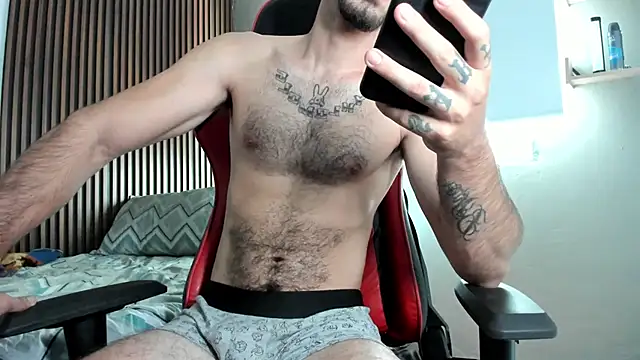 Snapshot of lil_faker420 chatting on 09/28/25, 02:57 lil faker420 online show from 09/28/25, 02:57